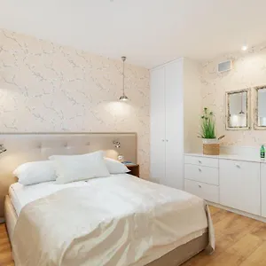 Deo Plaza Premium By Rent Like Danzig